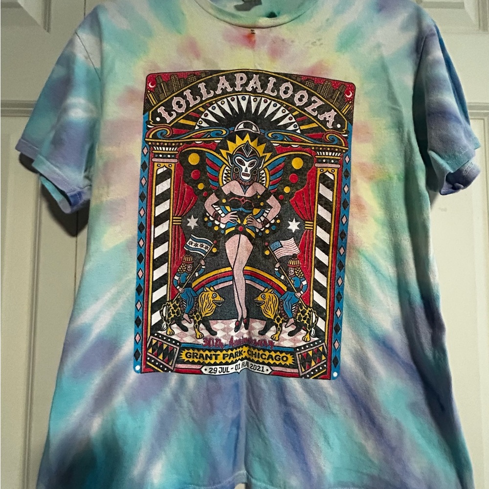Lollapalooza Tie-Dye T-Shirt - overly worn in 2 spots